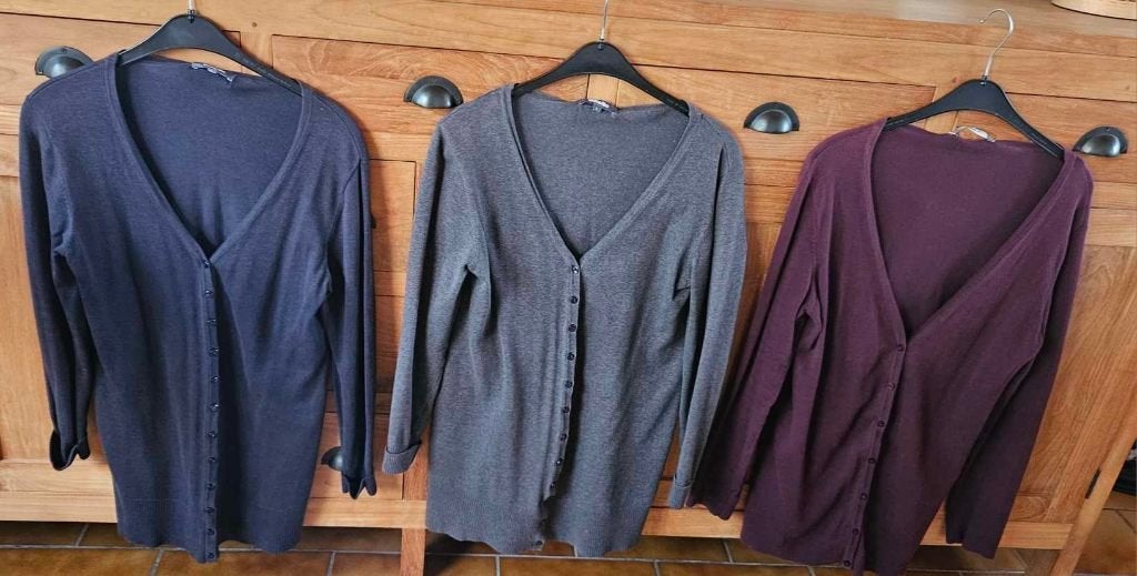 Lot 3 gilets classiques marine gris bordeaux taille L, Kleding | Dames, Truien en Vesten, Ophalen of Verzenden, Gedragen, Maat 42/44 (L)
