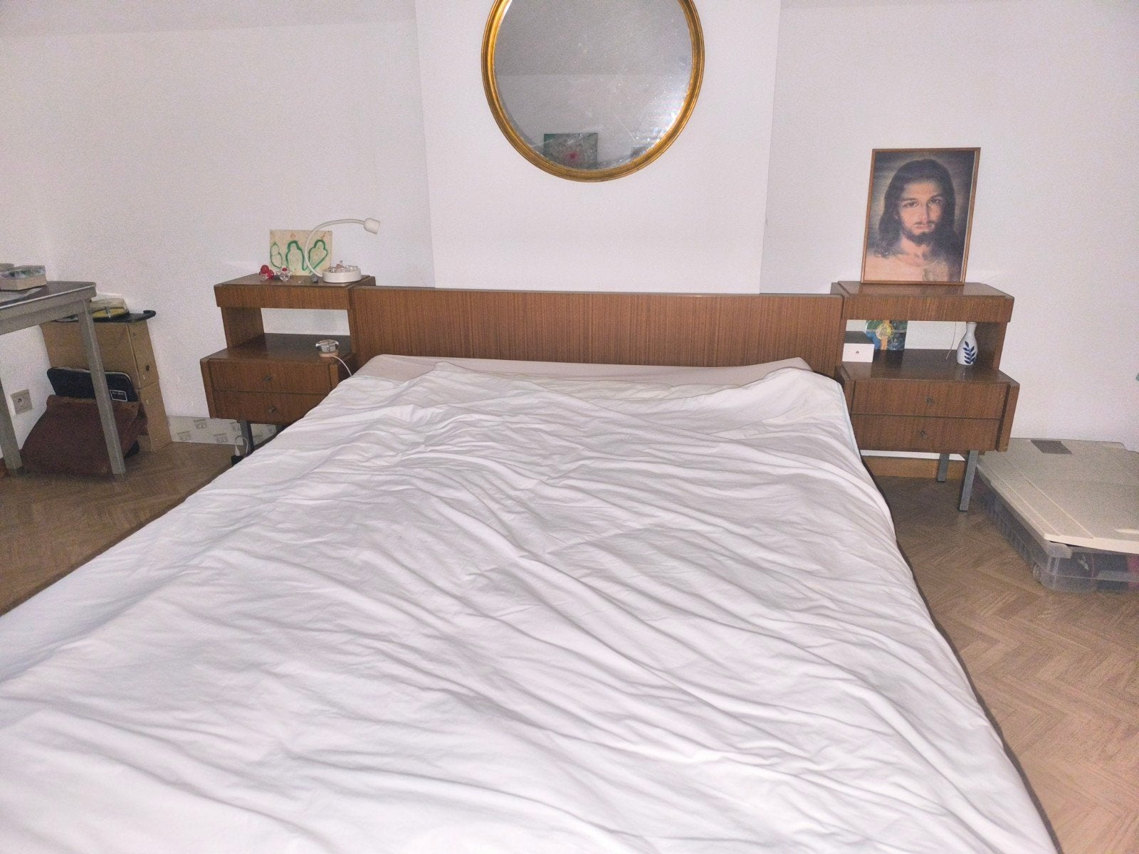 Chambre vintage, Enlèvement