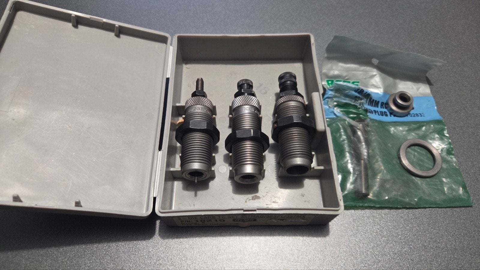RCBS/Outils/SET DE CARB TC À 3 PÔLES 357MAG/38SPL/357MX, Hobby & Loisirs créatifs, Enlèvement ou Envoi, Utilisé