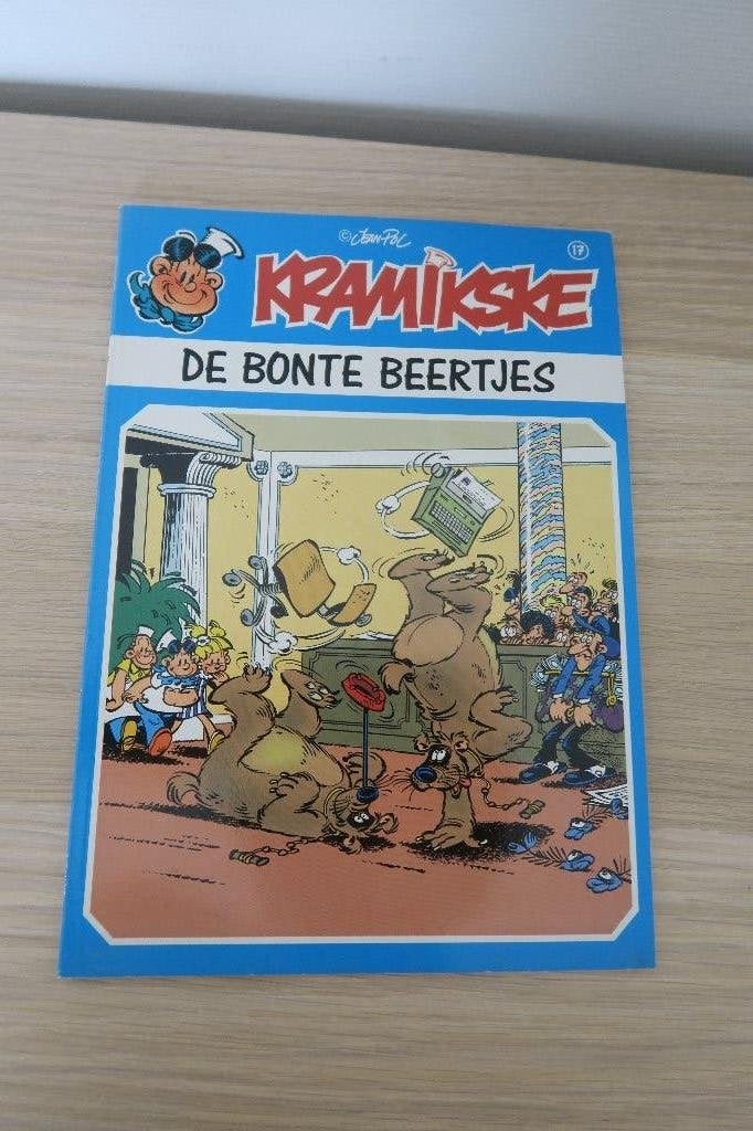 Kramikske - De bonte beertjes, Gelezen, Het Volk, Eén stripboek, Ophalen of Verzenden