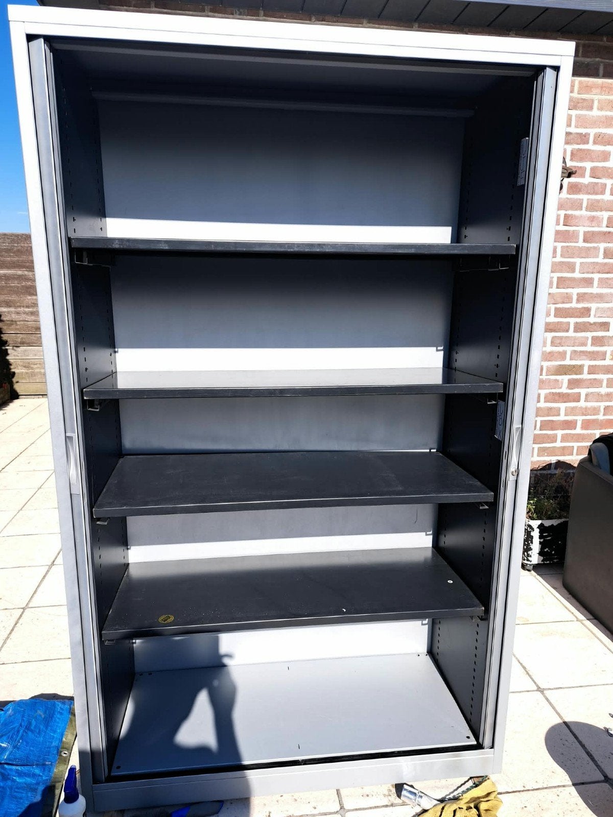 Roldeurkasten / archiefkasten / bureaukasten, Ophalen