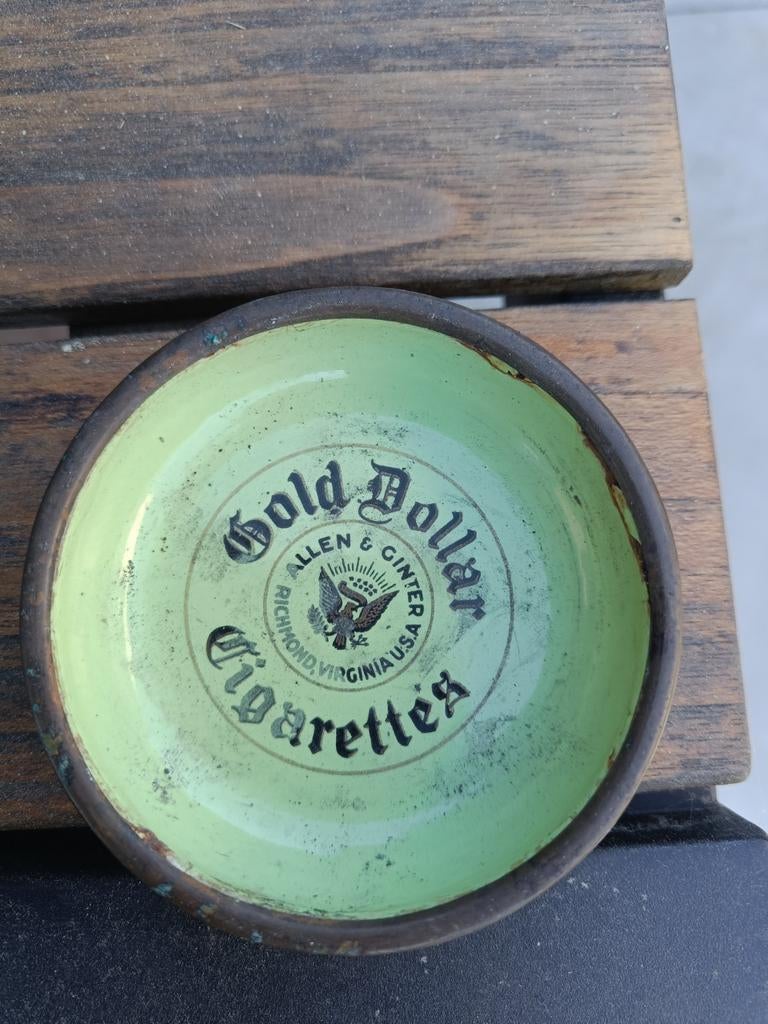 Emaille asbakje Gold Dollar cigarettes, Enlèvement ou Envoi
