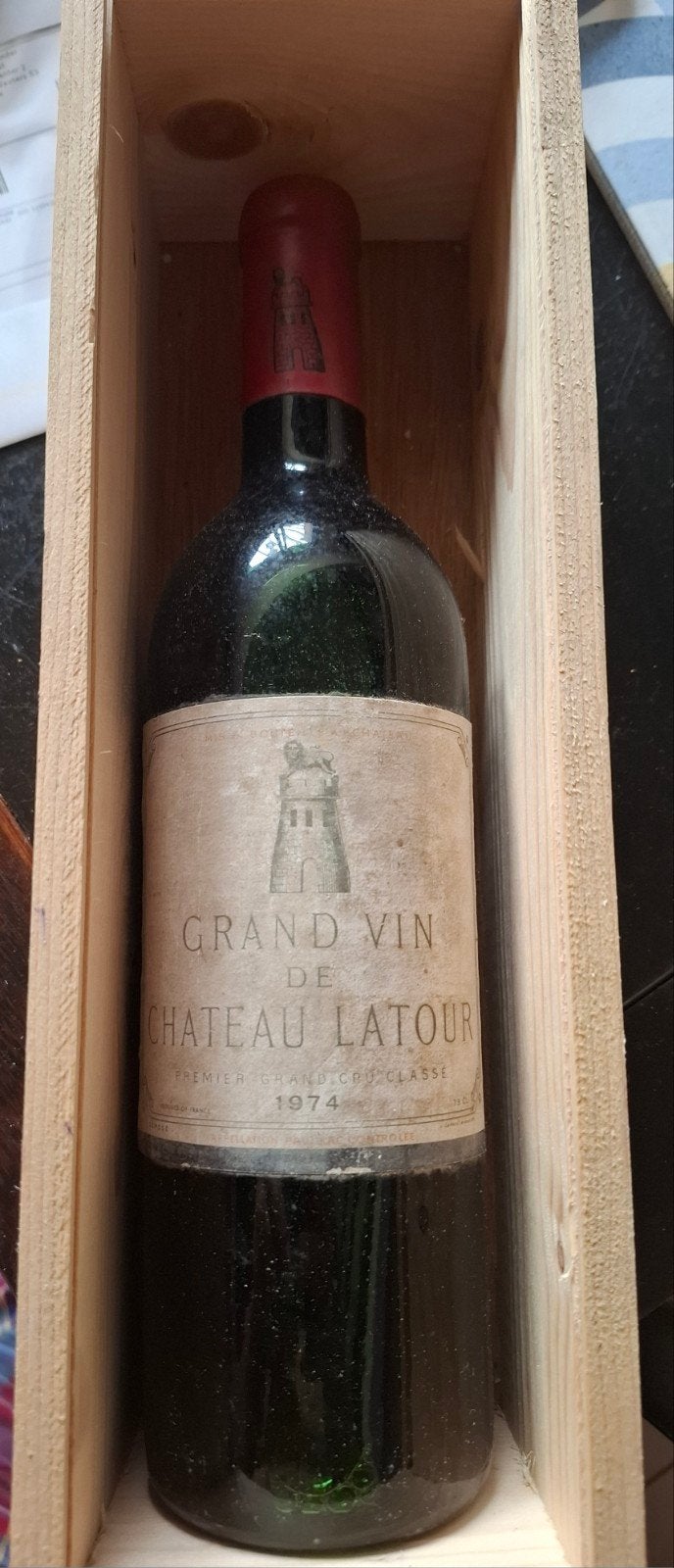 1 bouteille de chateau latour 1974, Enlèvement