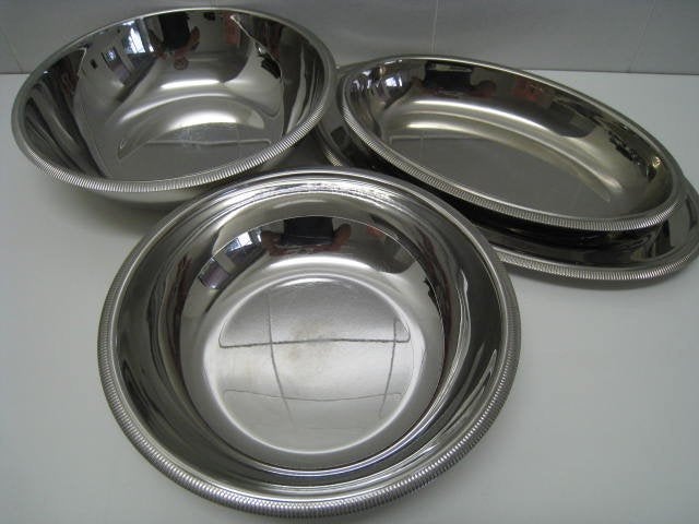 4 plats en acier inoxydable argenté, Letang Remy, France, Enlèvement