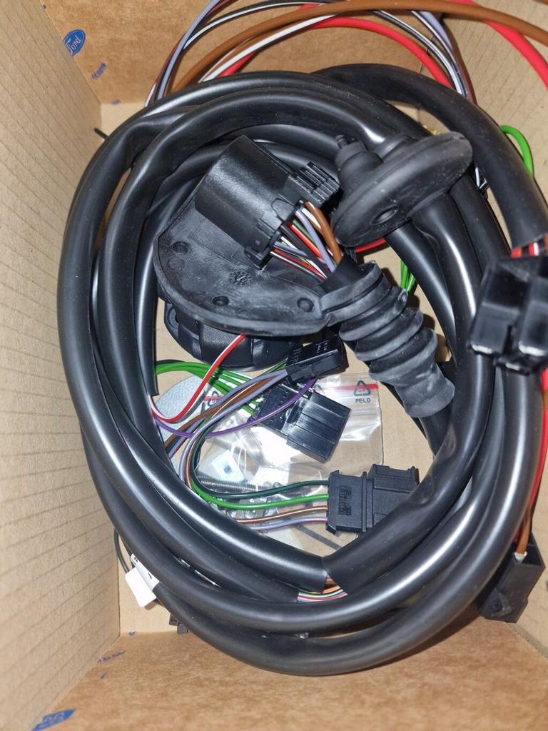 Trekhaak kabelset Ford 1216686 nieuw Galaxy 07/00, Neuf, -, -, -