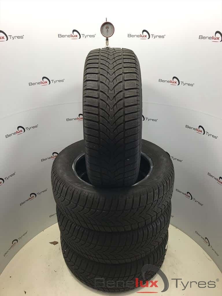 winter 215/60R16 95H Dunlop SP Sport 4D 215/60 R16 215/60/16, Auto-onderdelen, Ophalen, -, Winterbanden, Band(en)