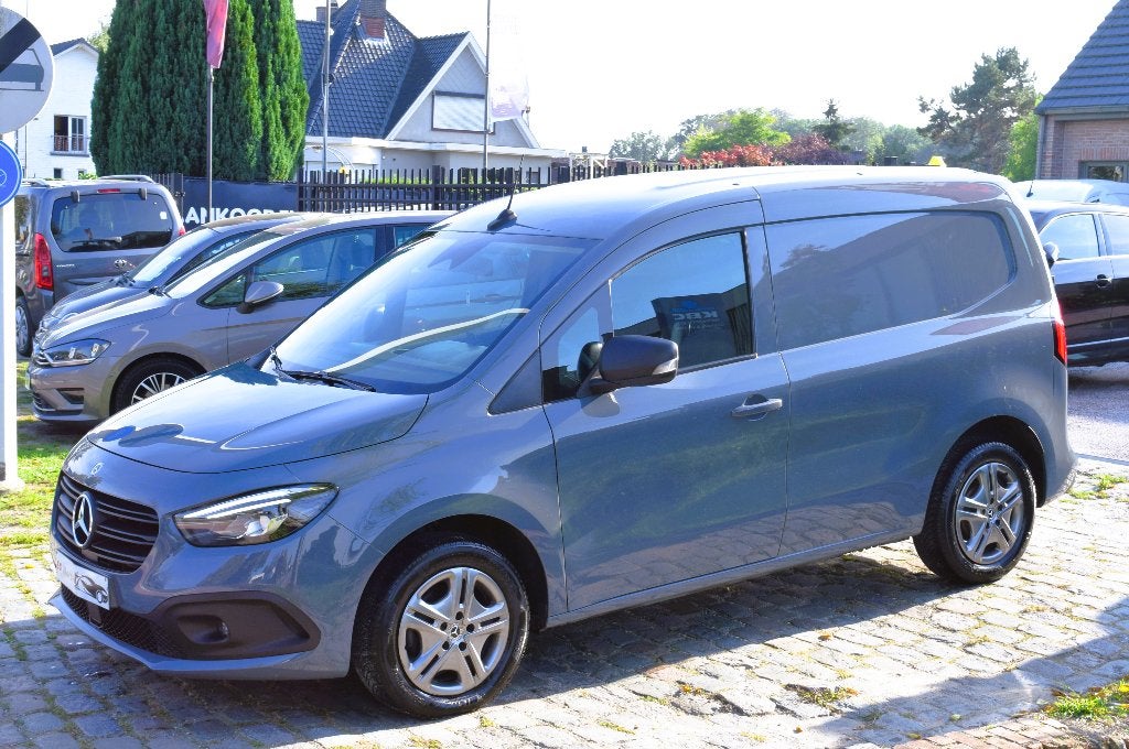Mercedes Citan 110 CDi/3 Zit/LED/CAMERA/1st Owner/GARANTIE, Auto's, Voorwielaandrijving, Stof, 139 g/km, 4 cilinders