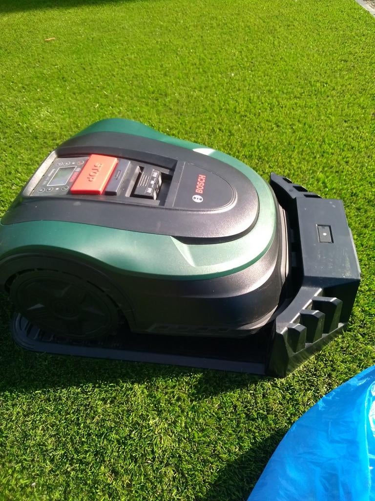 Te koop Bosch indego robotmaaier, Tuin en Terras, Robotmaaiers, Ophalen