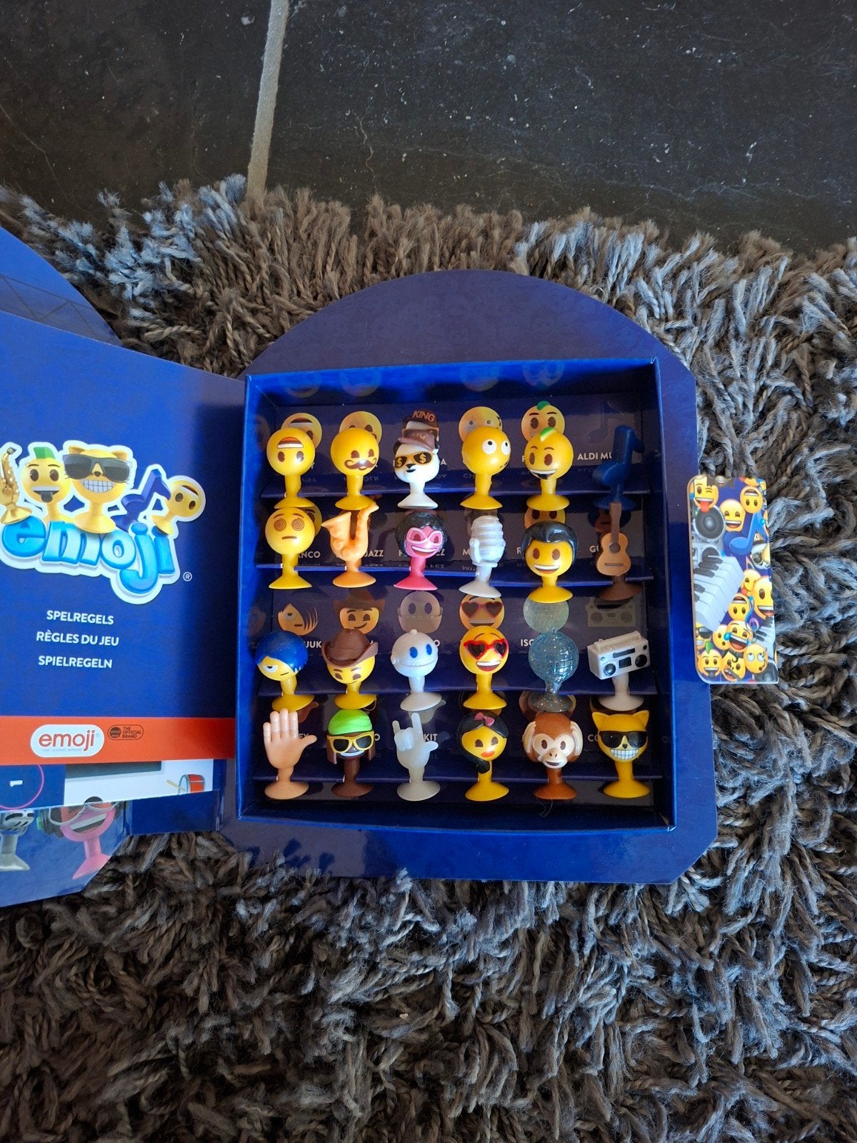 emoji's Aldi 2022, complete doos, Aldi, Enlèvement ou Envoi