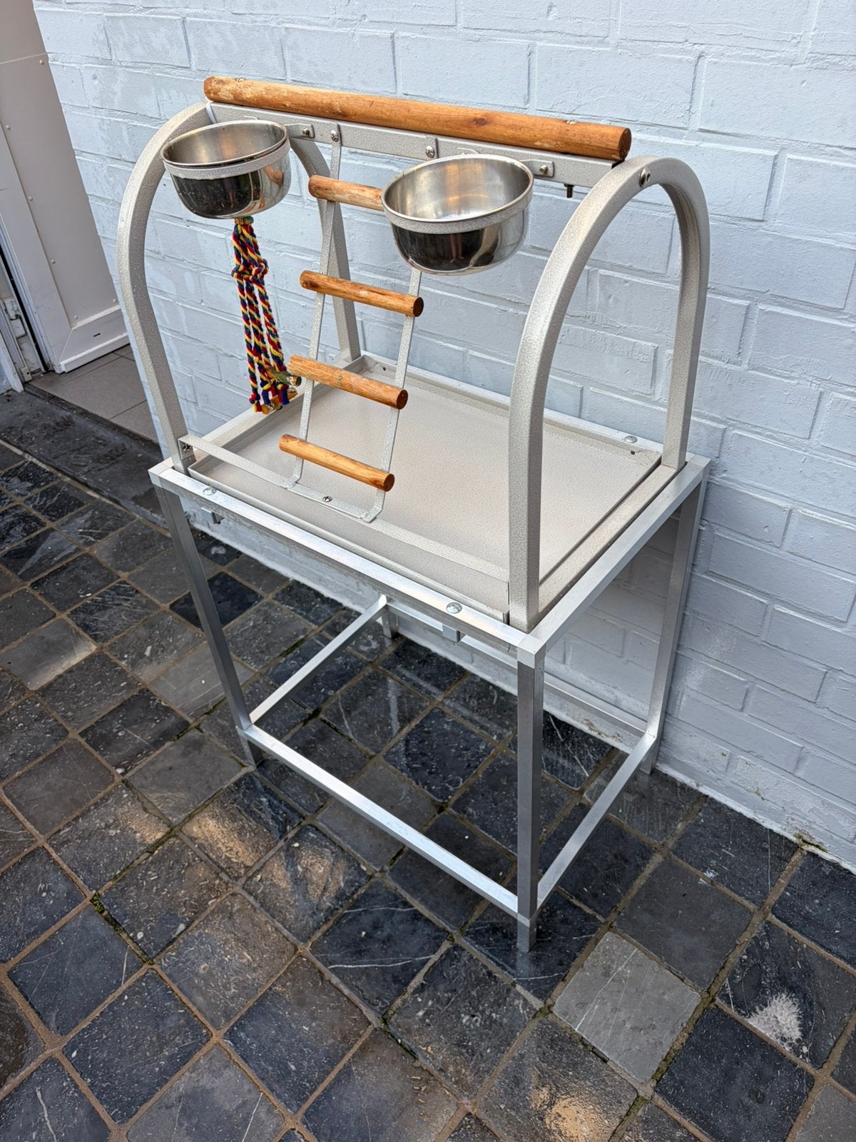 Staander voor papegaai, Perroquet