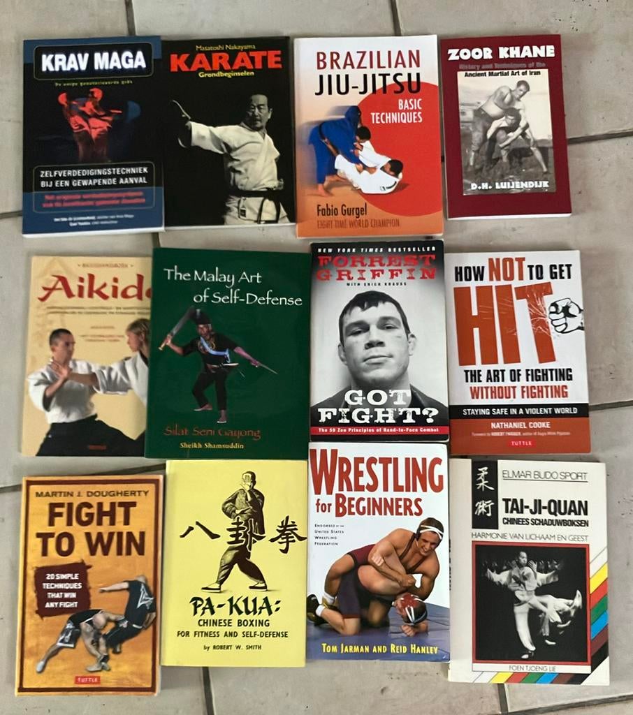 12 boeken vechtsporten voor  €40, Enlèvement ou Envoi, Utilisé, Sport de combat