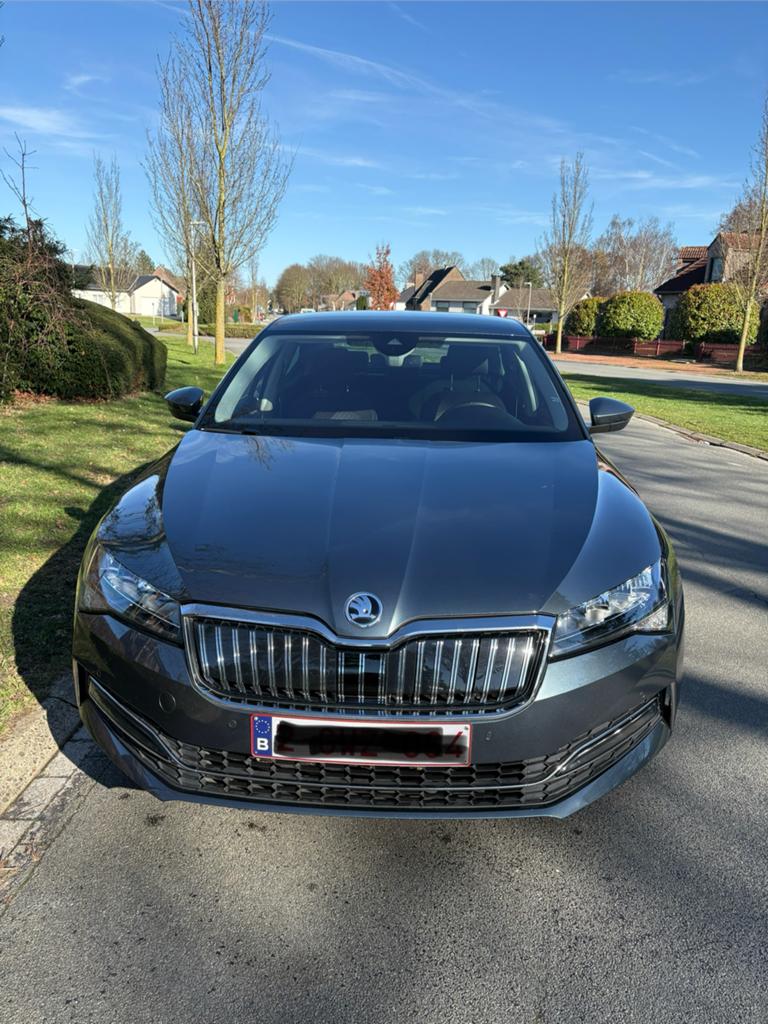 Skoda Superb, Stof, 4 cilinders, Voorwielaandrijving, Automaat