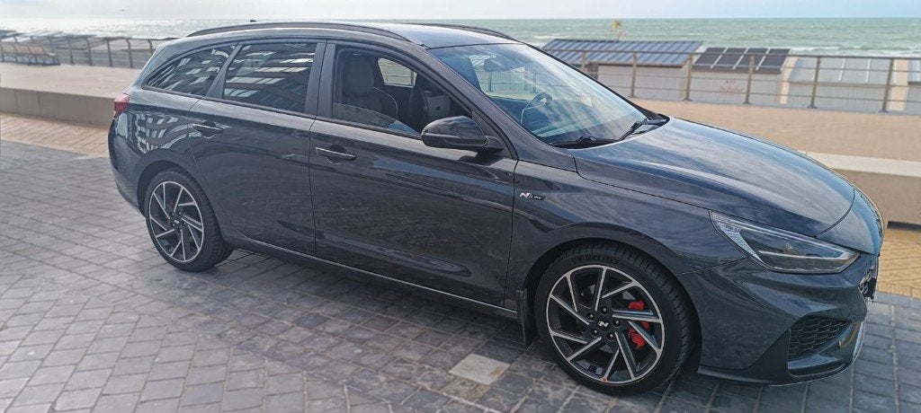 Hyundai i30 1.5 SKY N Line Wagon 48v Mild Hybrid 160 PK 2023, Auto's, Voorwielaandrijving, Dealer onderhouden, 4 cilinders, Parkeercamera
