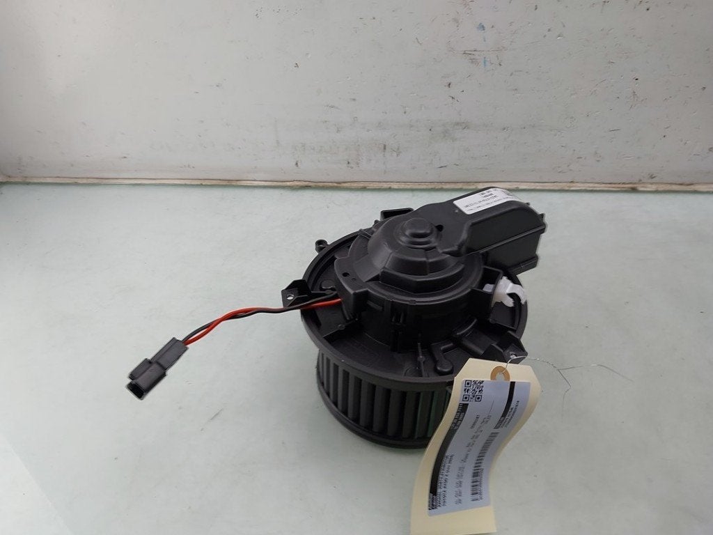 VENTILATEUR RADIATEUR MOTEUR Aygo X (|T486480|871030H050|), Utilisé, Toyota