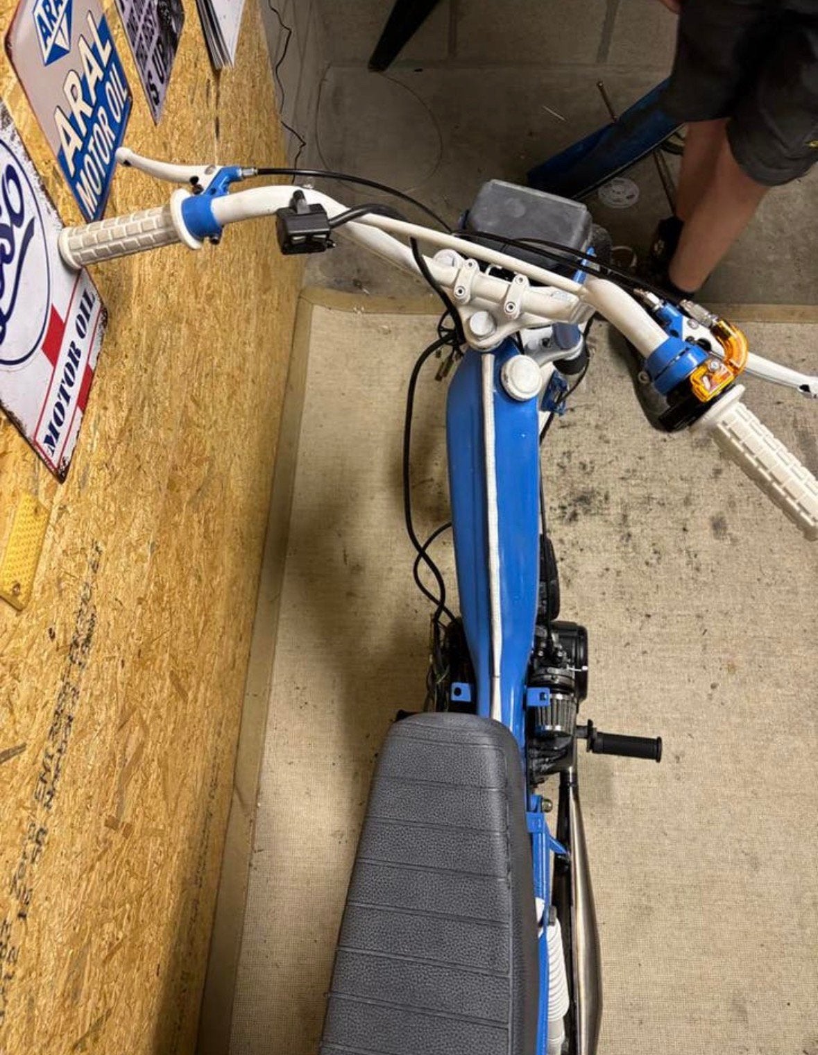 Tomos, Enlèvement, Comme neuf