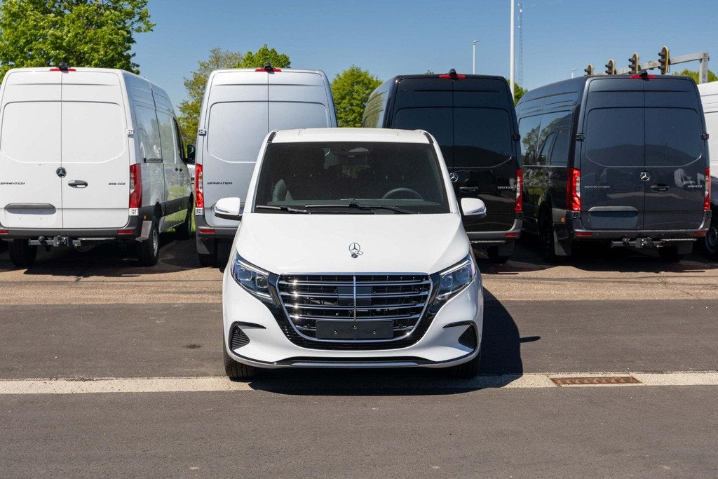 Mercedes-Benz V-Klasse V 300 d L2 9G-TRONIC Exclusive, Autos, Neuf, Entreprise, 2000 kg, https://public.car-pass.be/vhr/c0cd1b78-38a6-459b-b378-5550b19ca2e9