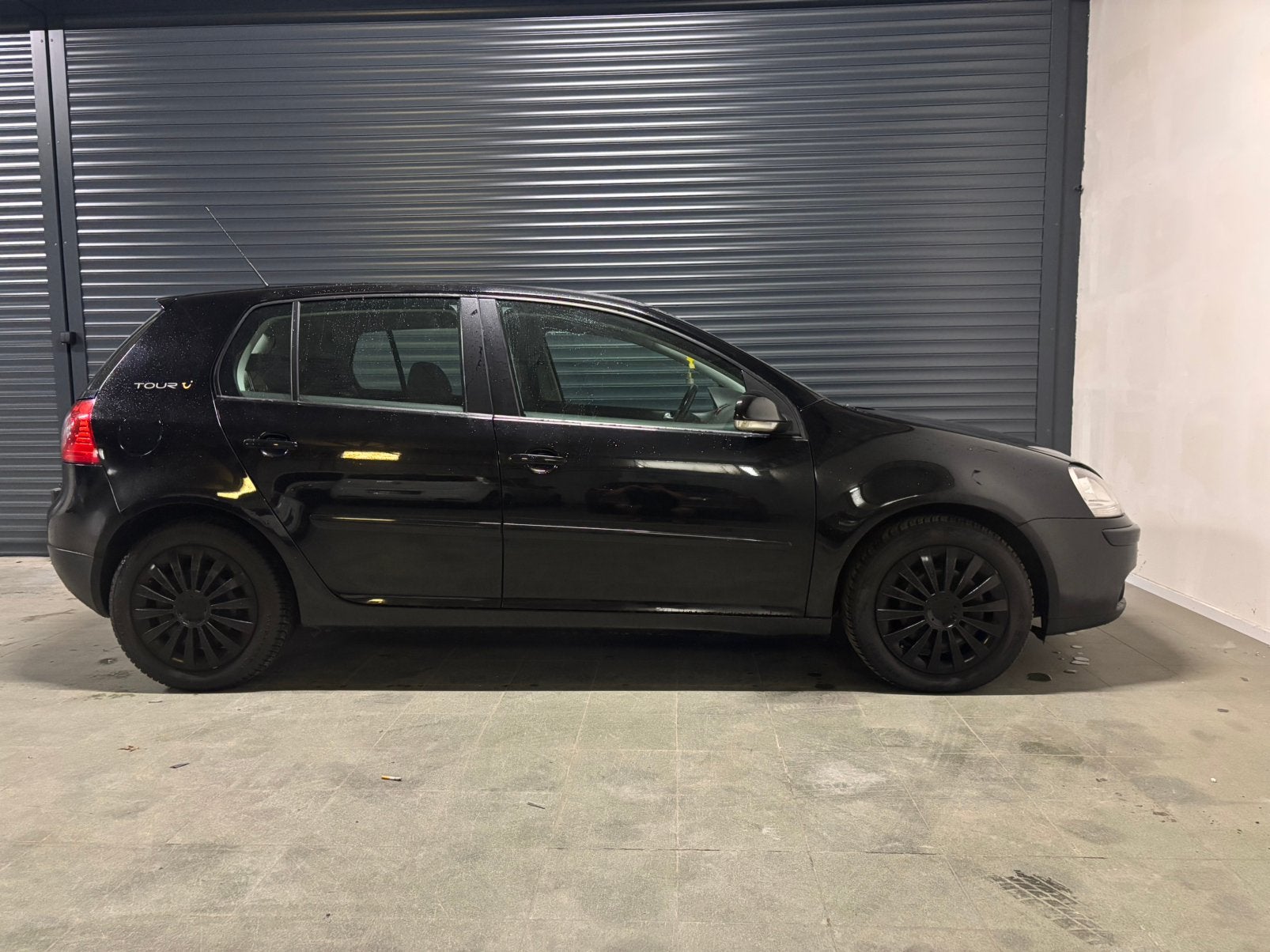 Golf 5 Touring Edition | 1.4 essence | climatisation |, Autos, Achat, 1147 kg, 610 kg, Noir