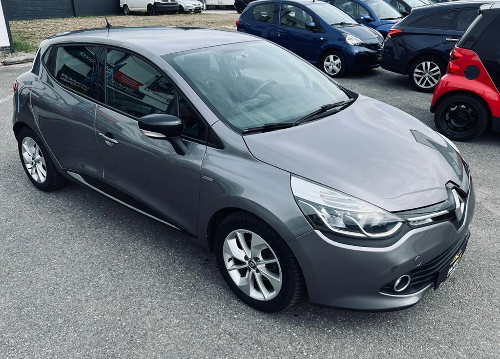 RENAULT CLIO 1.2 TCe AUTOMATIQUE ESSENCE EURO6b, Auto's, Navigatiesysteem, 87 kW, 4 cilinders, Bedrijf