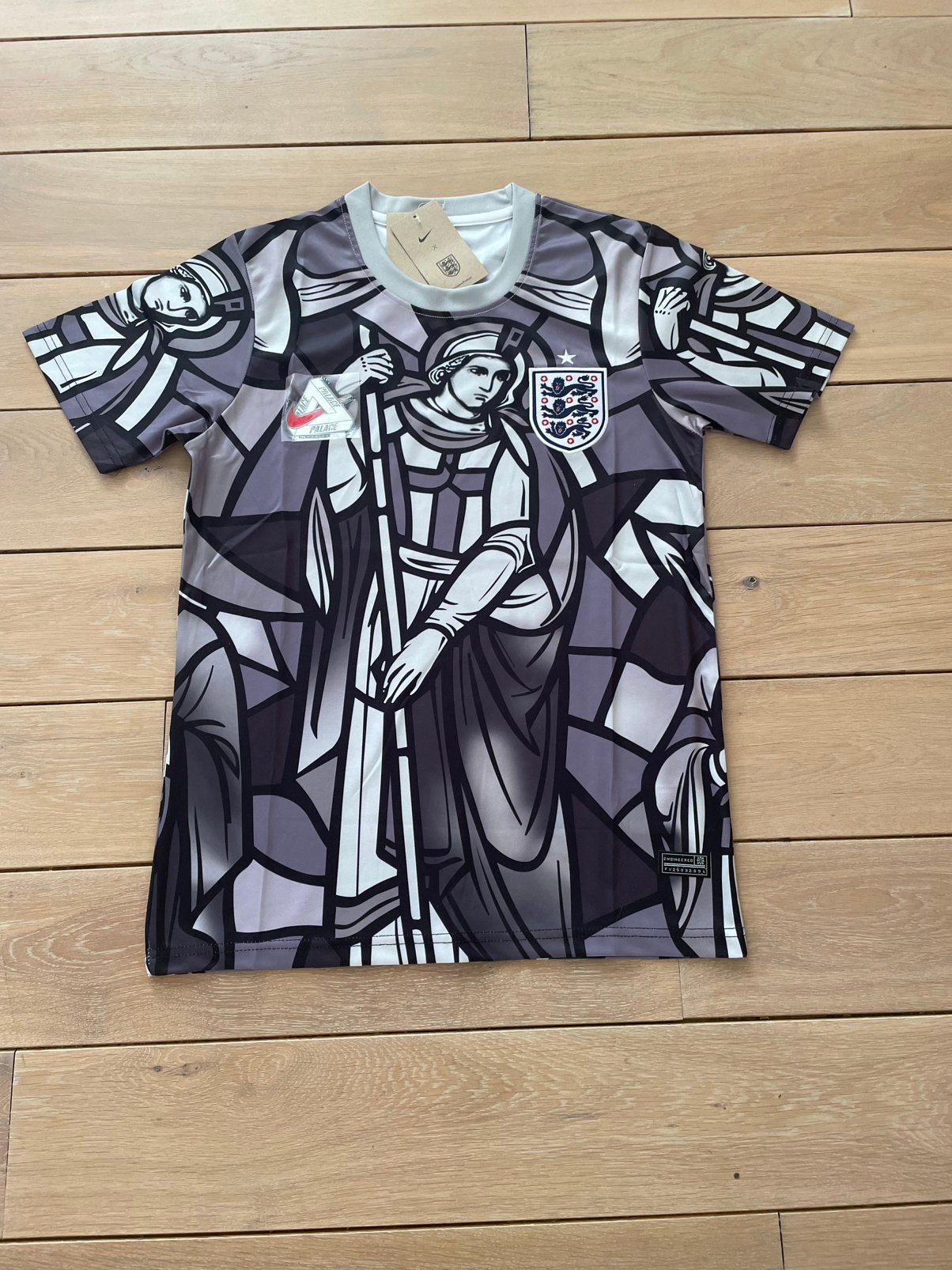 England x palace shirt maat S, Kleding | Heren, T-shirts, Ophalen of Verzenden, Nieuw, Maat 48/50 (M), Zwart