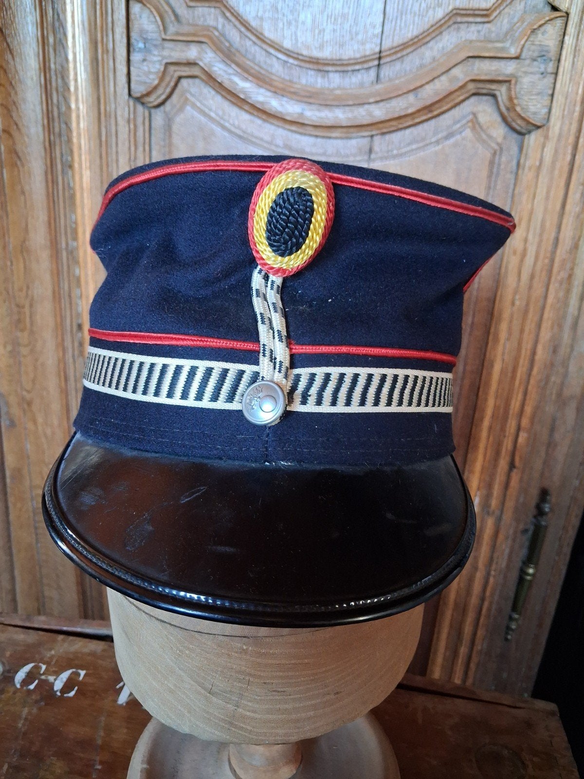 képi de gendarme belge, Enlèvement ou Envoi