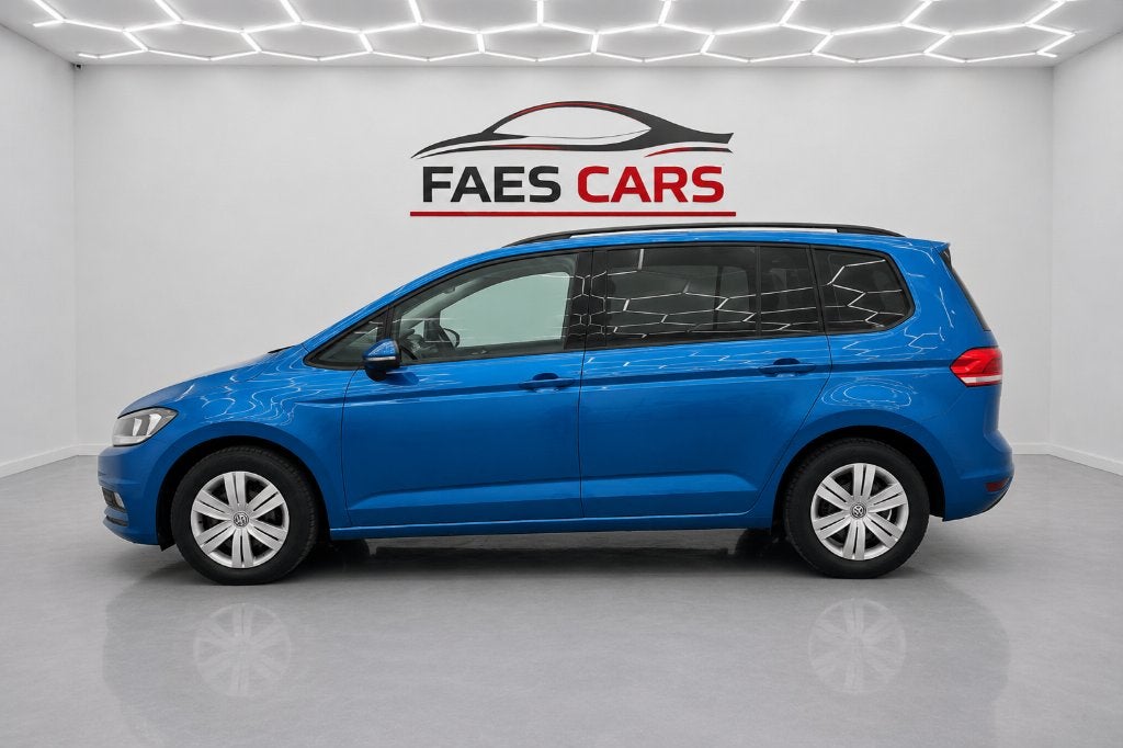 volkswagen touran 2,0 diesel 7 plaatsen, Auto's, Euro 6, Blauw, 7 zetels, Bedrijf