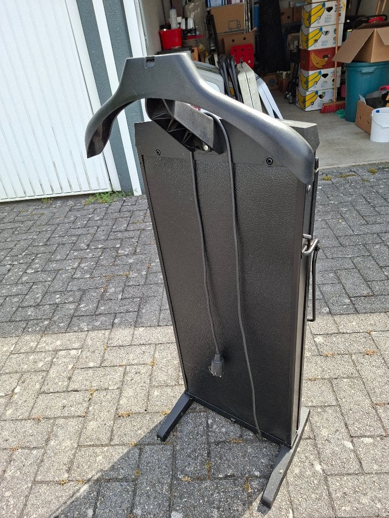 Pers om te strijken, Ophalen, Zo goed als nieuw