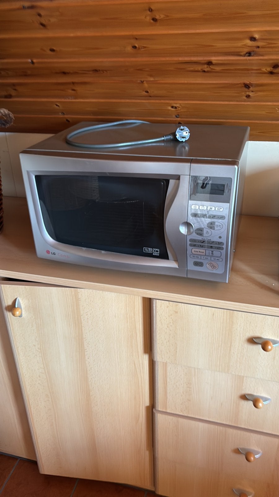 LG MC-804AS combimagnetron – zeer nette en complete staat, Caravans en Kamperen, Particulier, Oven