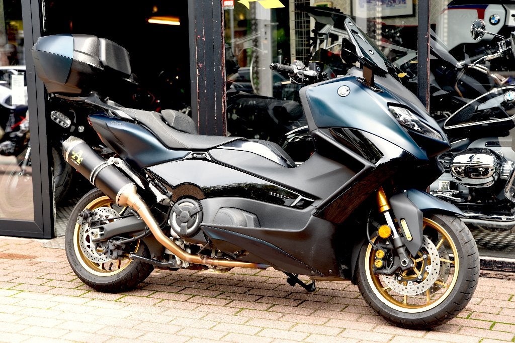 YAMAHA TMAX 560 TECH MAX ***MOTOVERTE.BE***, Motoren, Handvatverwarming, Scooter, Occasion, Bedrijf