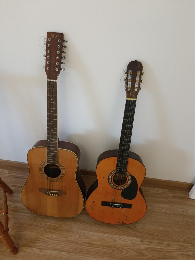 2 guitares, Musique & Instruments, Enlèvement ou Envoi, Utilisé