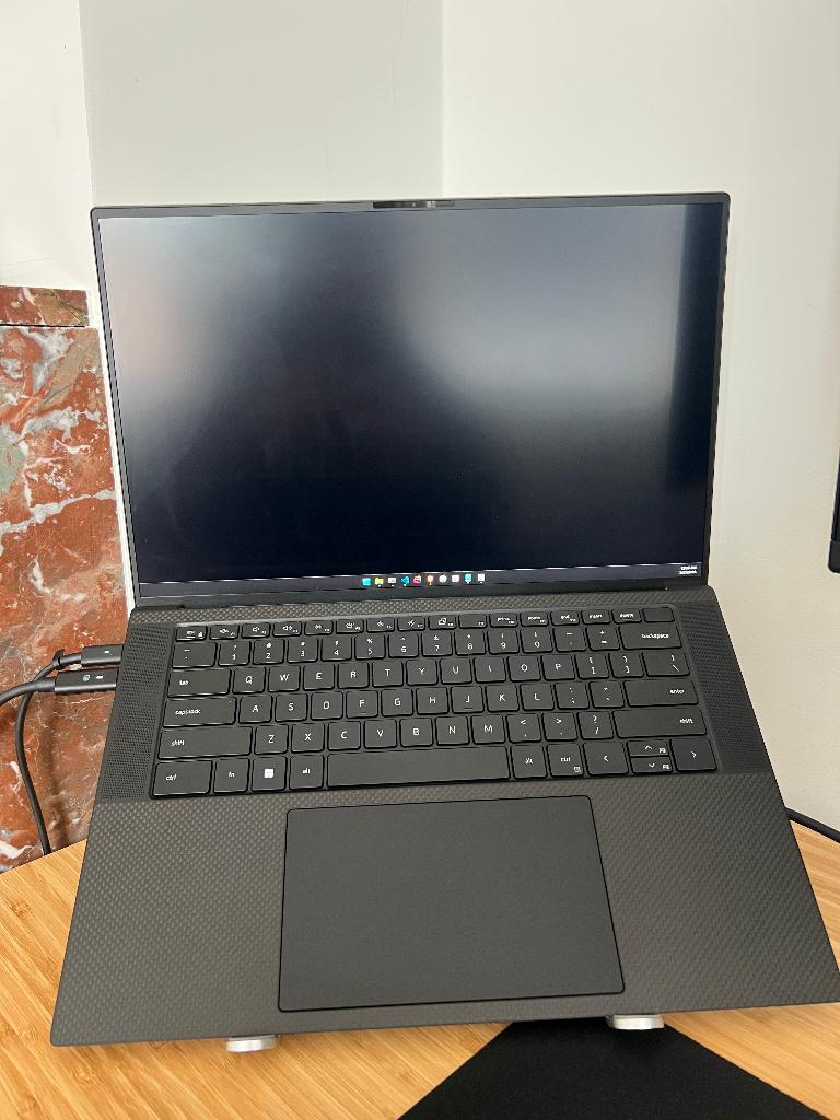 Dell XPS 15 9530 – i7-13700H, 16GB RAM, 512GB SSD, FHD+, Informatique & Logiciels, Qwerty, 4 Ghz ou plus, SSD, Intel i7-13700H