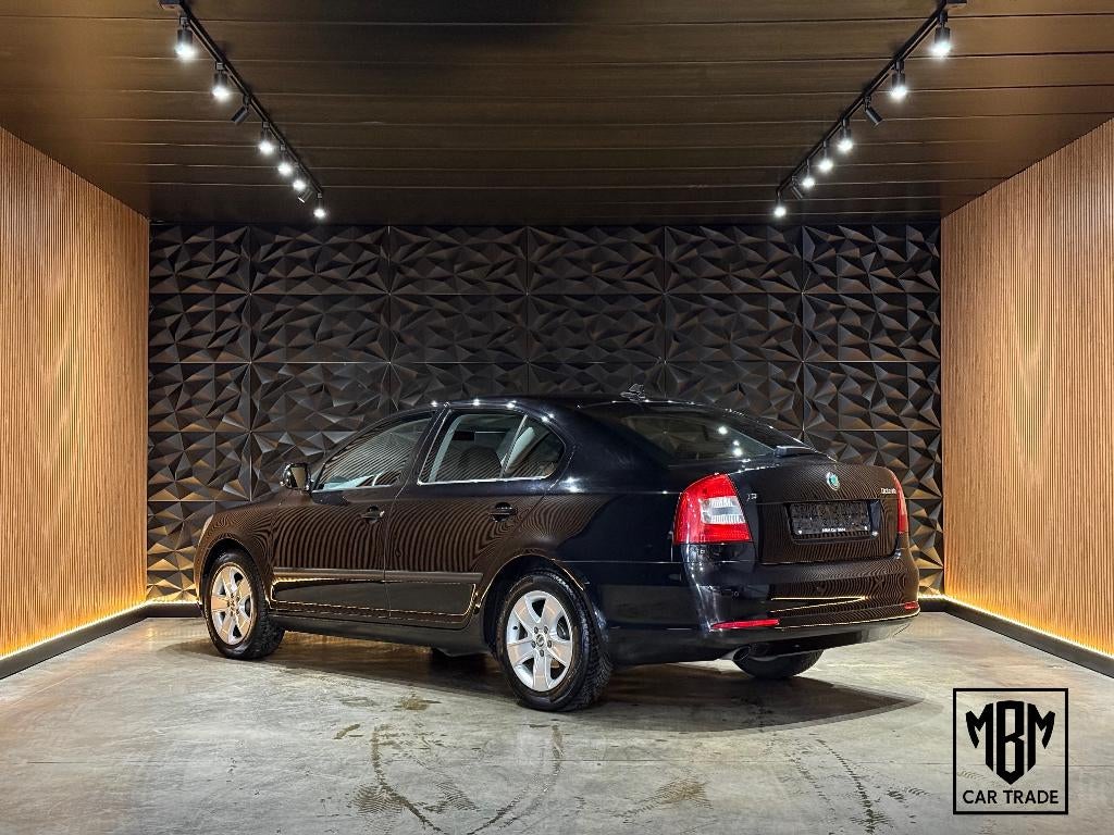 ✅Skoda Octavia 1.6 TDi GARANTIE Airco Navi PDC CruiseC 1.Eig, Autos, 1360 kg, Achat, Entreprise, Entretenue par le concessionnaire