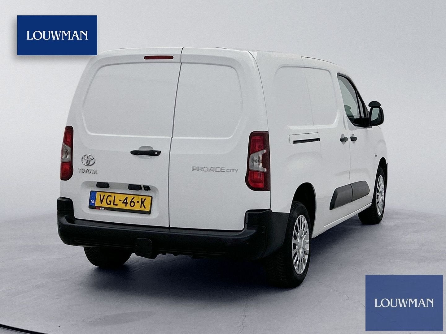 Toyota PROACE CITY 1.5 D-4D Professional Long Automaat Navig, Auto's, Automaat, Wit, Bedrijf, Diesel