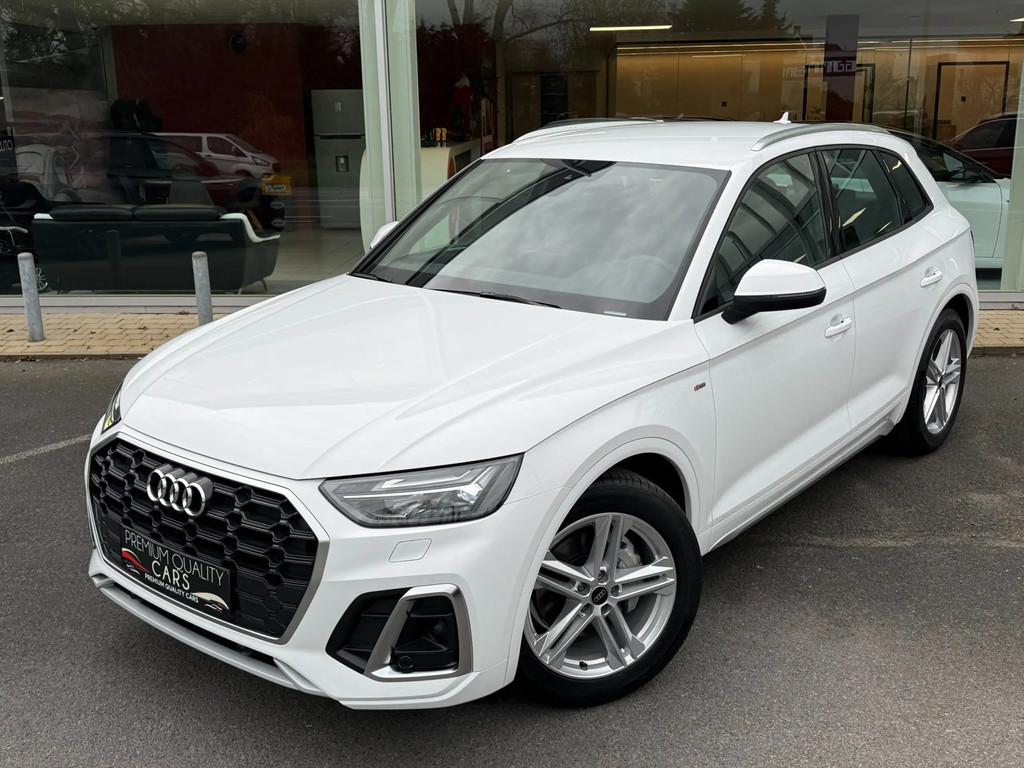 Audi Q5 S-LINE / ZETELVERWARMING / CAMERA / CARPLAY /, Auto's, Audi, Automaat, Gebruikt, Zwart, 4 cilinders