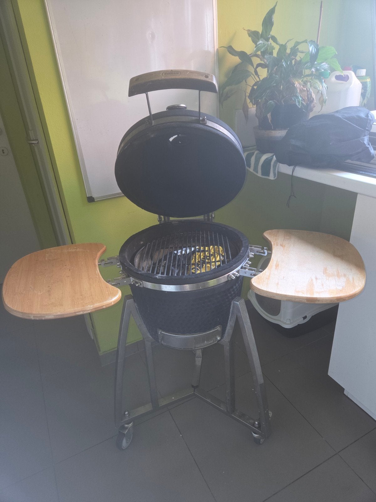Bbq zo goed als nieuw, Tuin en Terras, Houtskoolbarbecues, Ophalen of Verzenden