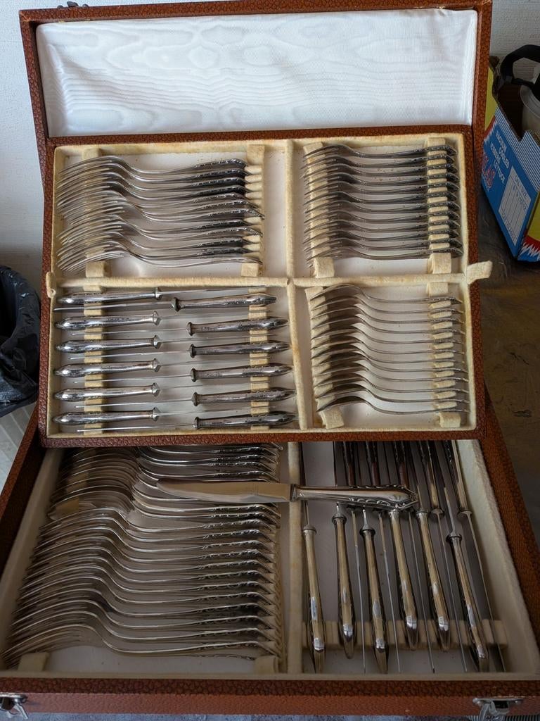 Luxe 12-persoons verzilverde Solingen 100-Barok stijl, Ophalen