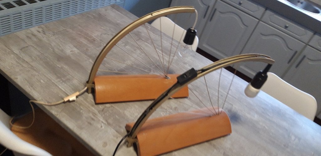 2 originele design lampen., Boeken, Ophalen, Overige onderwerpen, DIVERSEN, Zo goed als nieuw