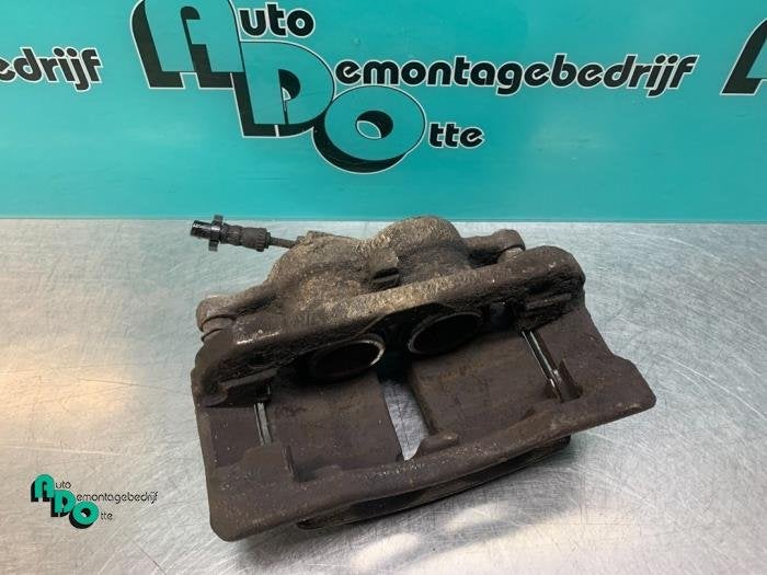 Etrier de frein (pince) avant gauche d'un Peugeot Expert (Ex, -, 3 mois de garantie, Utilisé, -