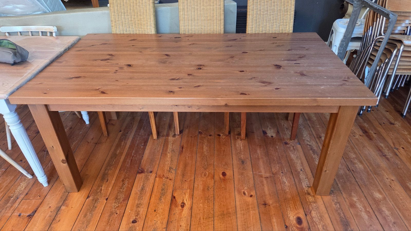 Grenen tafel, Ophalen