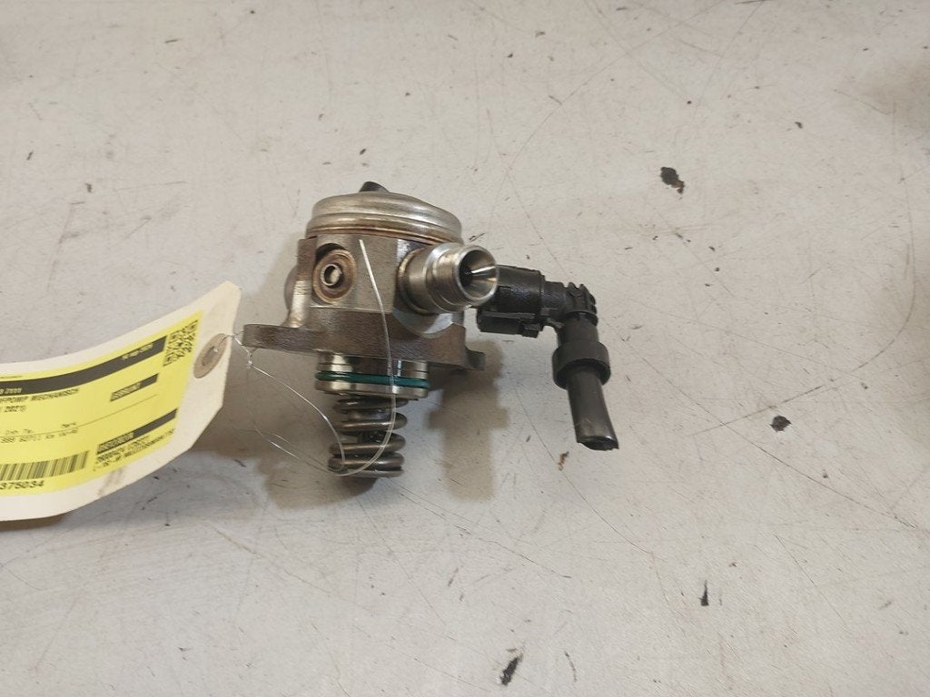 BRANDSTOFPOMP MECHANISCH A1 Sportback (GBA) (|05E127027A|), Info@audi.de, Audi, Audi AG, Gebruikt