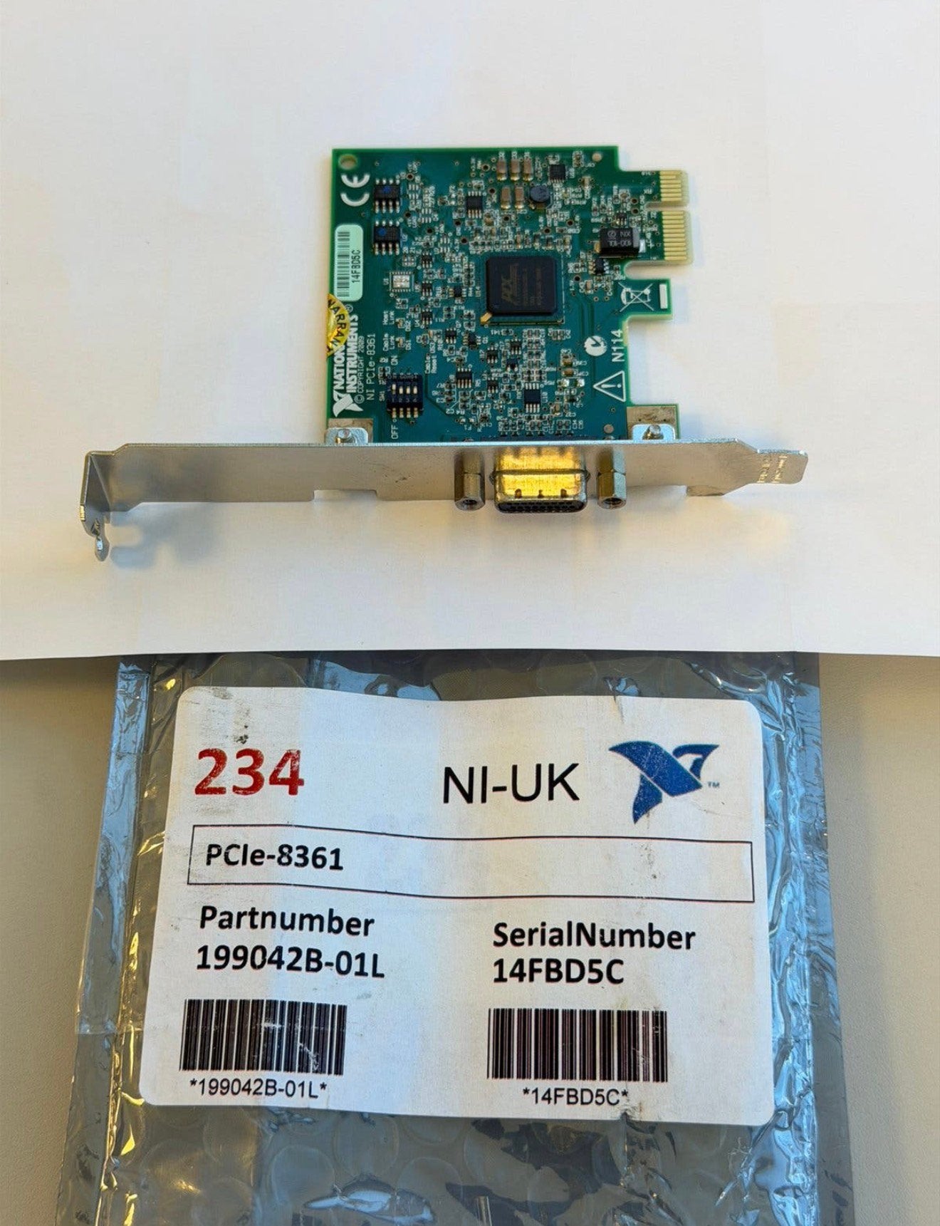 National Instruments NI PCIe-8361 MXI Express 199042B-01L, Enlèvement ou Envoi, Comme neuf, Interne