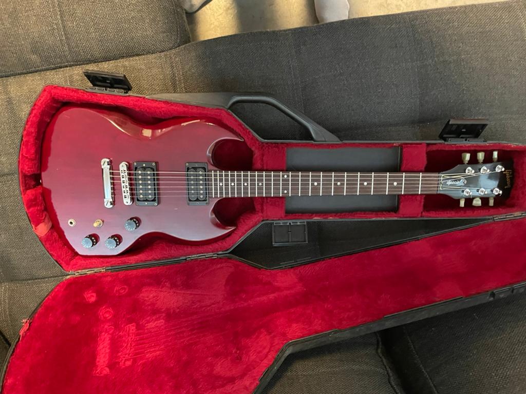Gibson SG Special 1984 + originele chainsaw case, Muziek en Instrumenten, Ophalen, Gebruikt, Solid body, Gibson