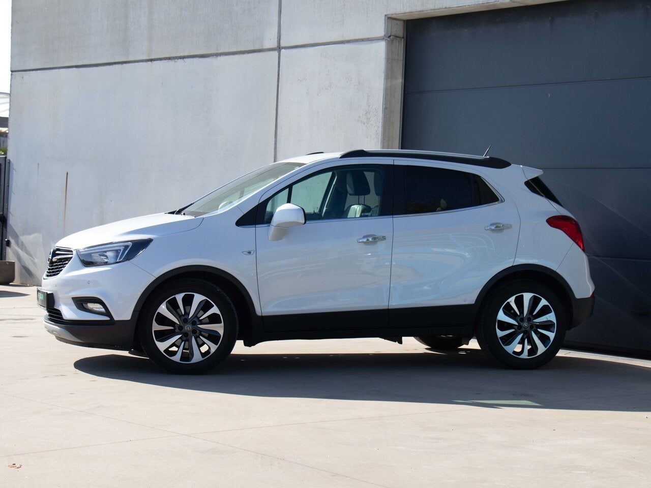 Opel Mokka X 1.4 140PK AUTOMAAT|LEDER|KEYLESS|CAMERA|NAVI, 149 g/km, 0 kg, Bedrijf, 5 zetels
