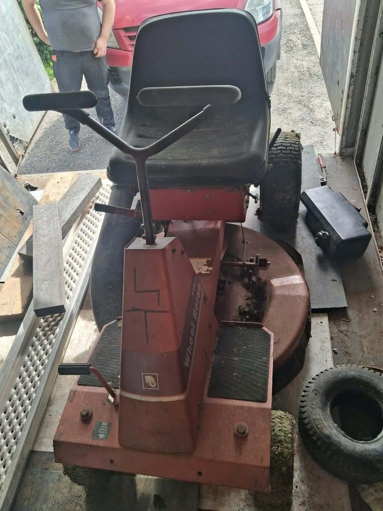 Tracteur tondeuse, Enlèvement