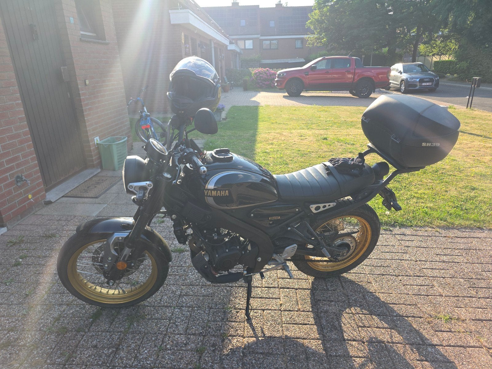 Yamaha XSR 125 de fin 2025 - 9900 km, Motos, Pièces | Yamaha, Utilisé, Enlèvement ou Envoi