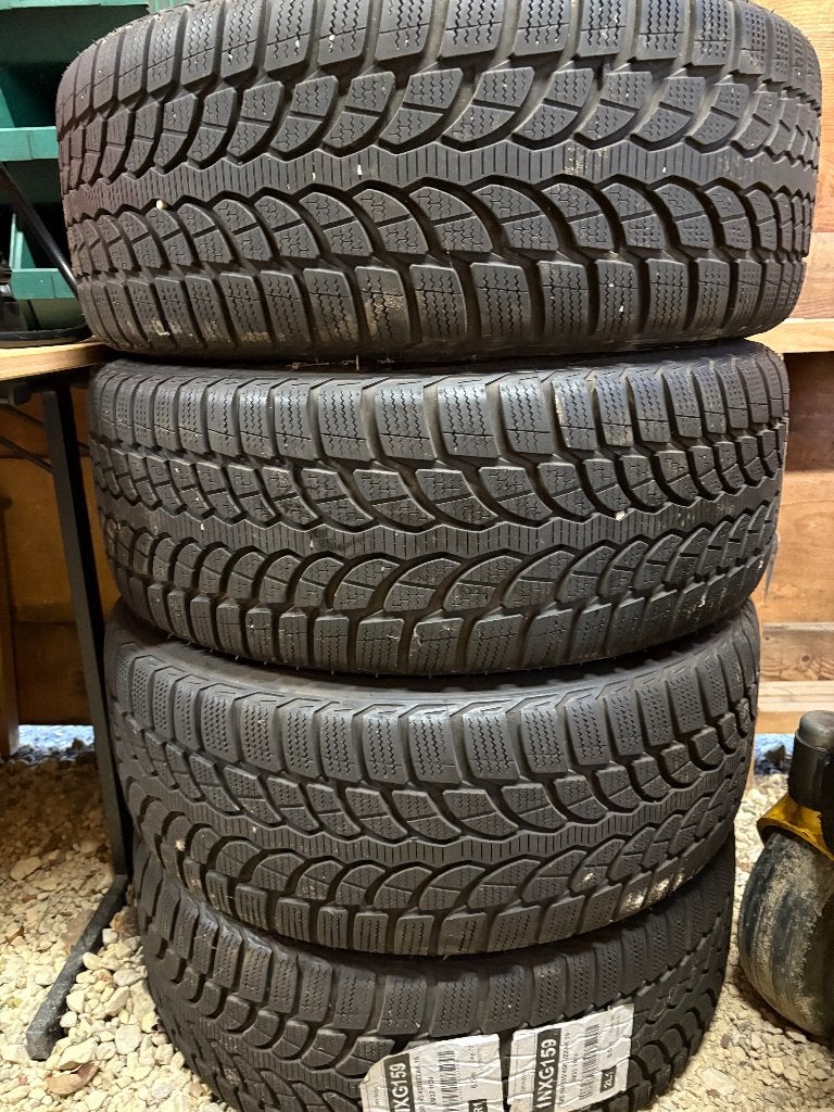 velgen en banden van Kia Sportage, Auto-onderdelen, Ophalen, Gebruikt, Winterbanden, Band(en)