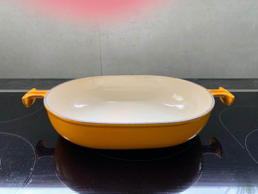 LE CREUSET La Mama Enzo Mari ovenschaal nr. 29, Gebruikt, Gietijzer, Overige typen, Ophalen of Verzenden