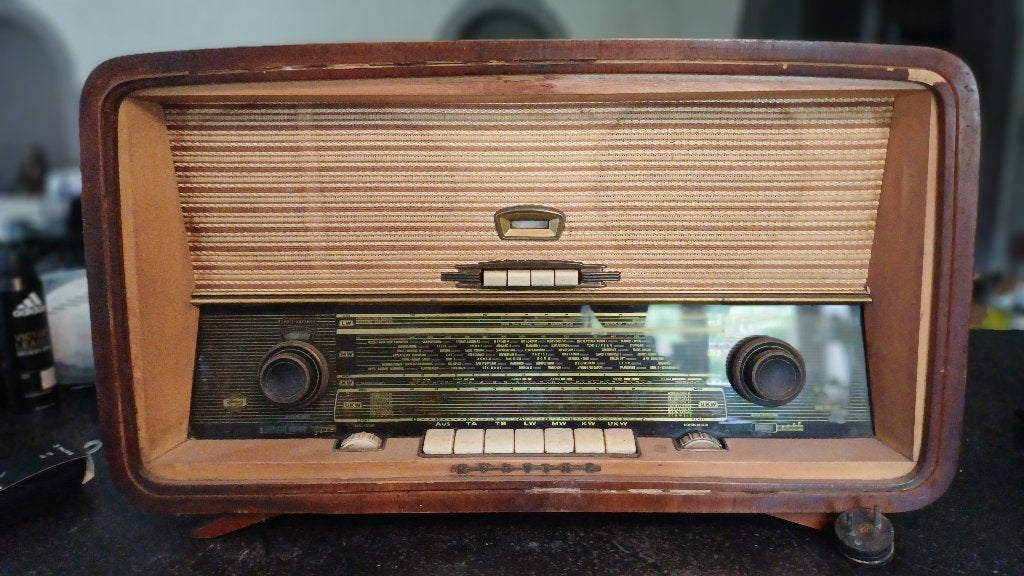 Radio à tube Körting Excelo 320W d'origine, Antiquités & Art, Antiquités | TV & Hi-Fi, Enlèvement