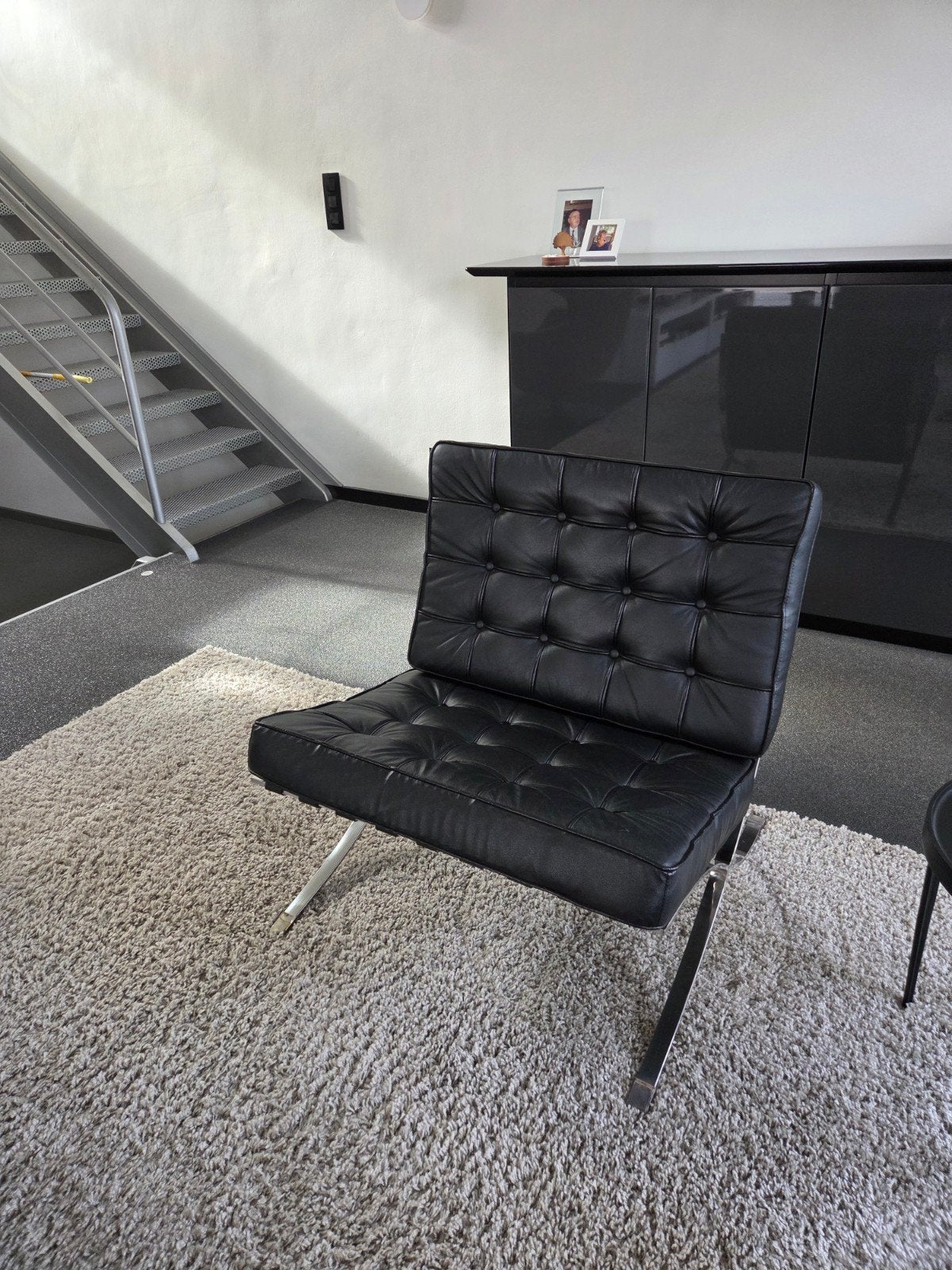 Replica Barcelona chair, Huis en Inrichting, Ophalen, Design, Zo goed als nieuw, 75 tot 100 cm