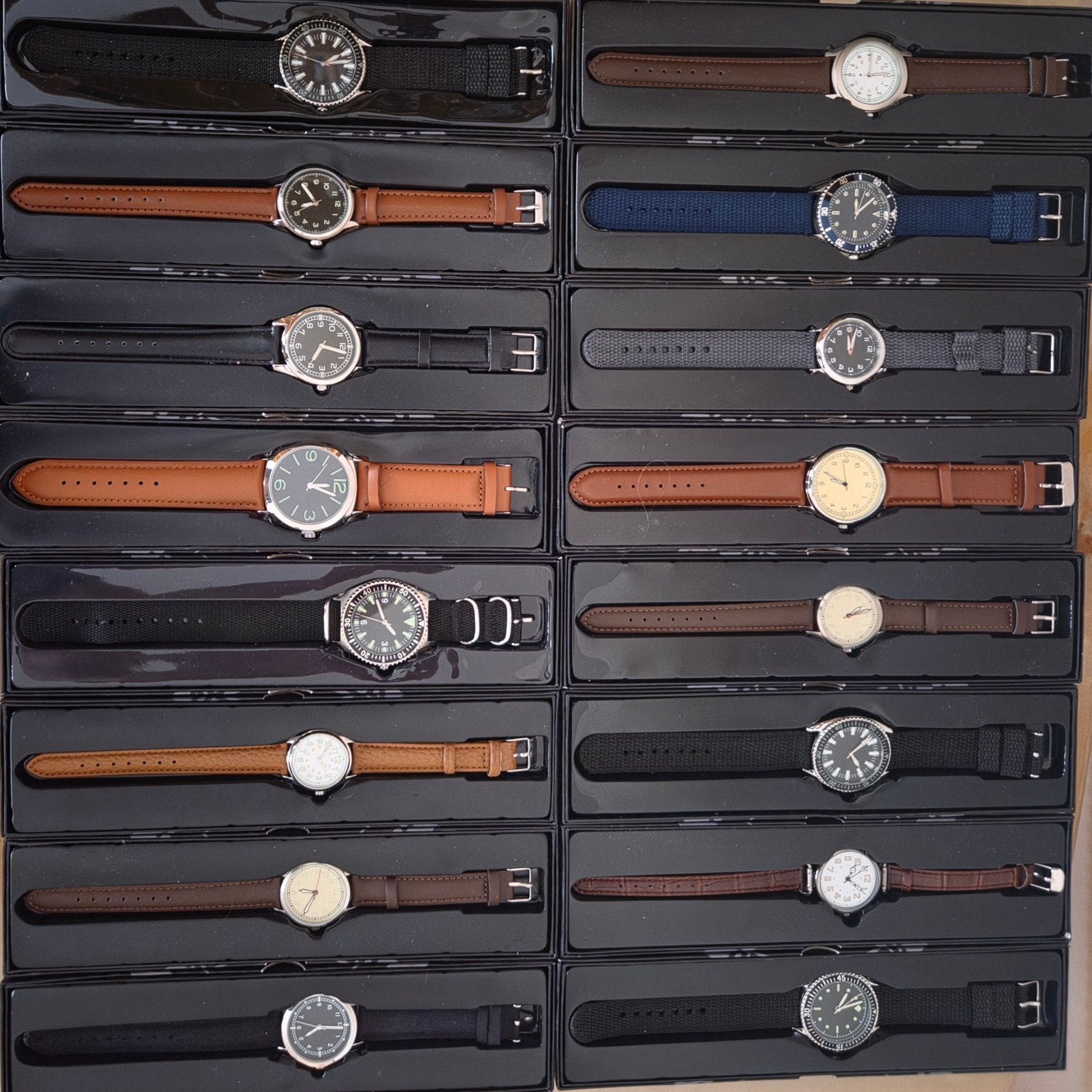 montres neuves. 3 euros/Piece., Enlèvement ou Envoi, Montre-bracelet, Avec bracelet
