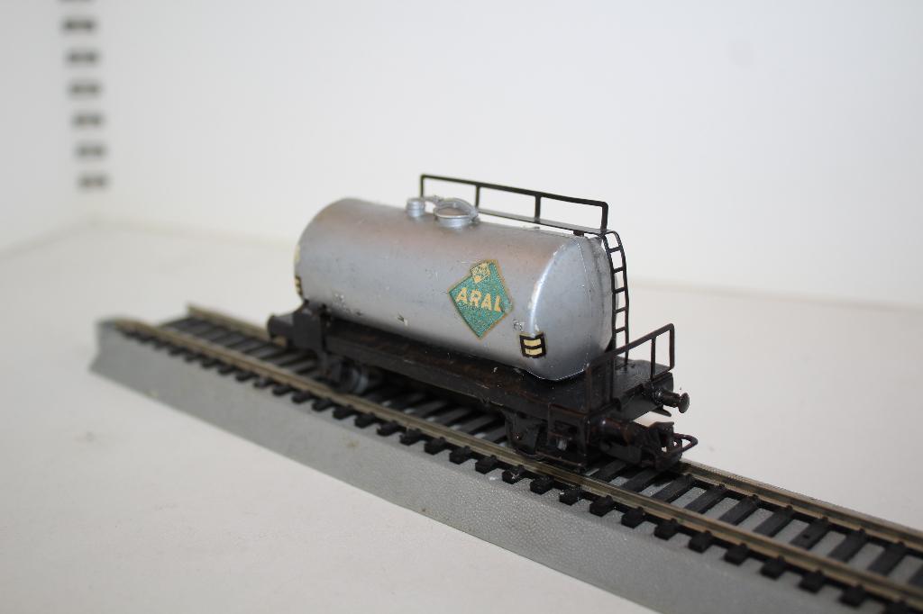 marklin ho wagon citerne aral, Hobby & Loisirs créatifs, Enlèvement ou Envoi, Courant alternatif, Wagon, Utilisé